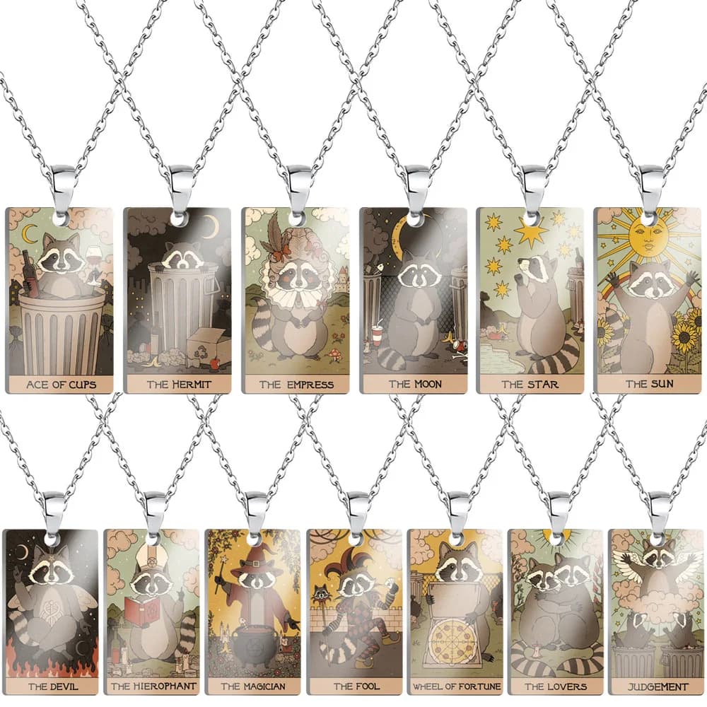 Collana di procione stampato colorato in acciaio inossidabile Europa e America Collana di gioielli per feste con carte dei tarocchi UNISEX Good Friend