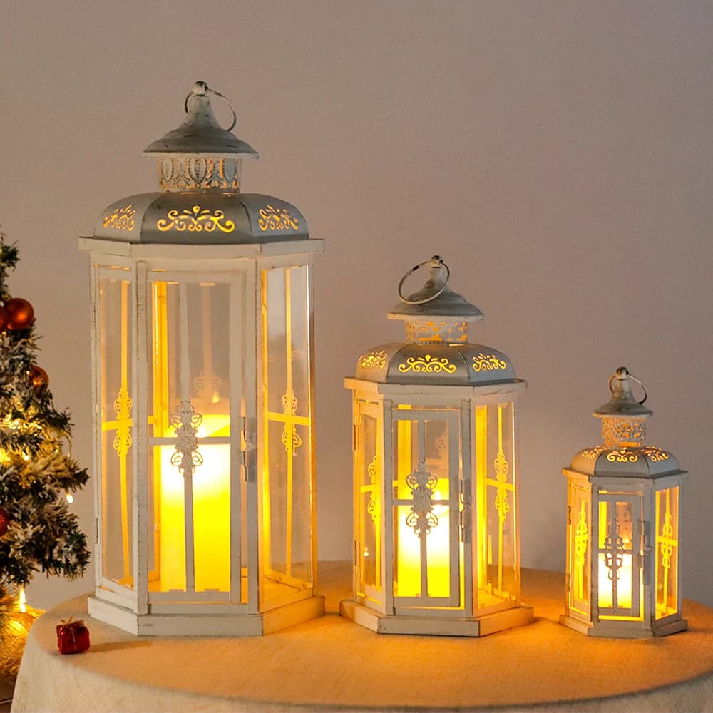 Set di 3 lanterne a candela decorative Lanterne a candela da esterno da 20'', 14" e 10" H Portacandele in metallo vintage (Bianco con pennello dorato)