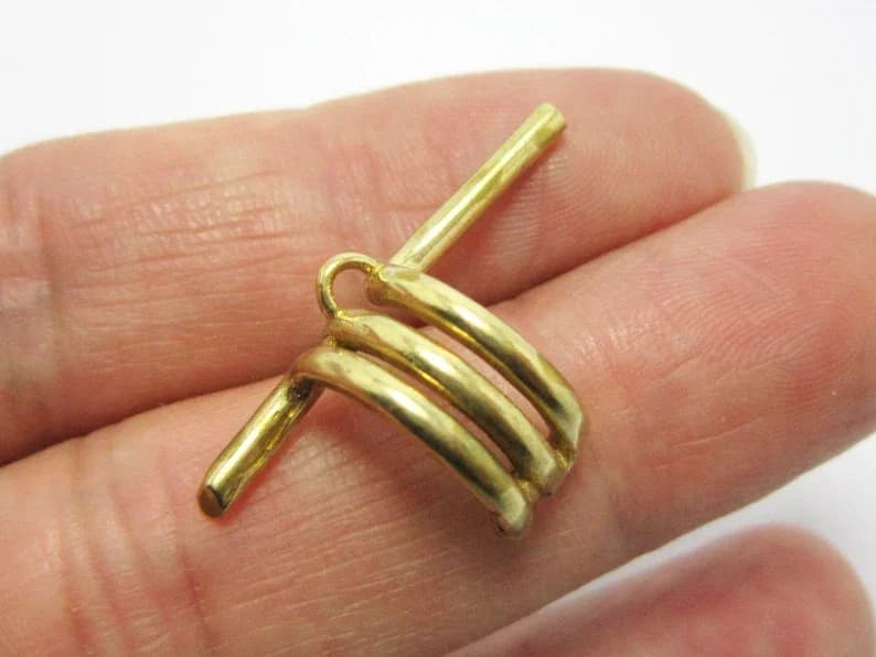 6pcs Brass Spiral Charm, Triple Thick Wire Pendant, Half Round Earring Charm, 28.7x15.9mm, Jewelry Making - R873