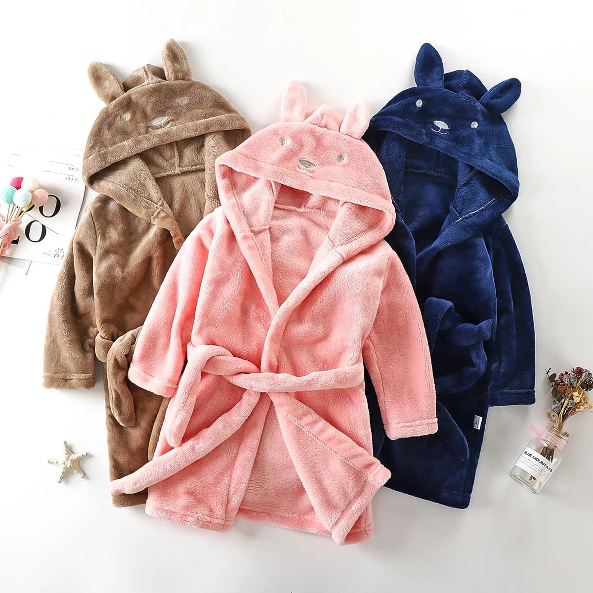 Flannel Bathrobe with Kids Hood New Autumn Winter Baby Girl Cartoon Rabbit Pijama Children Soft Bathrobe Night Shirt Salotto