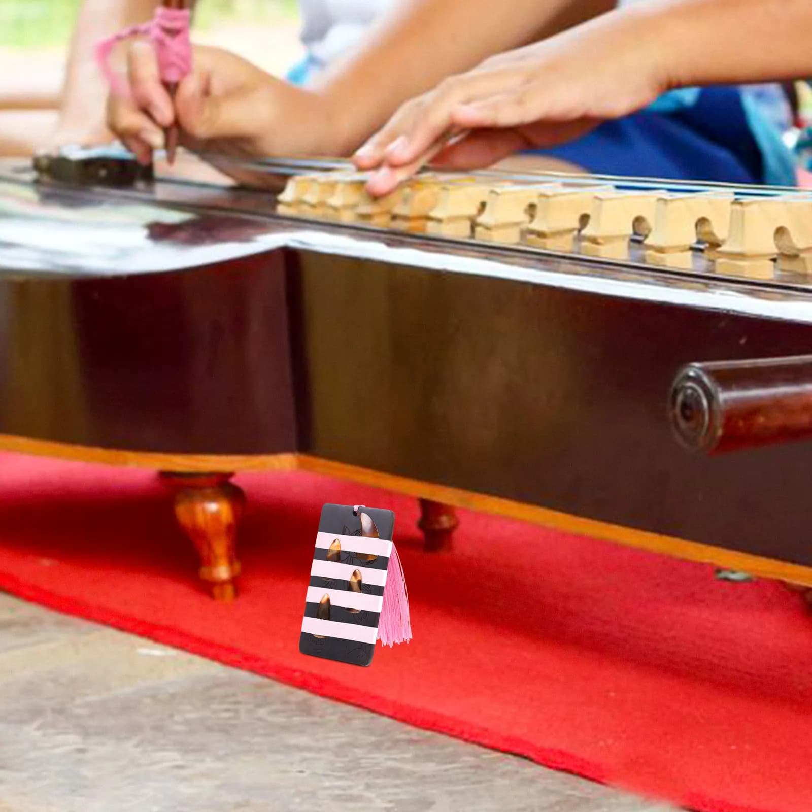 1 Pezzo Porta Plettri Professionale in Legno di Sandalo per Guzheng, Pipa e Chitarra, Leggero, Compatto e Anti-Smarrimento