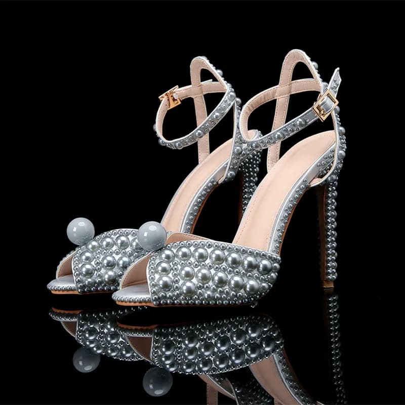 Sandali da donna di lusso fatti a mano con perle peep toe Moda Estate Matrimonio Principessa Tacchi alti sottili Scarpe da sposa eleganti da ballo per feste