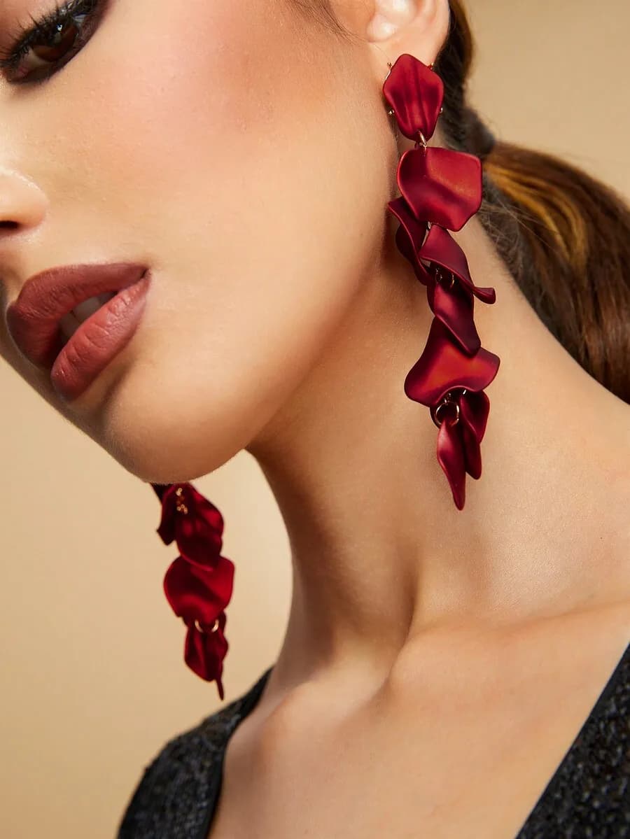 Exaggerated Petal Design Statement Earrings for Bold Fashion Statement