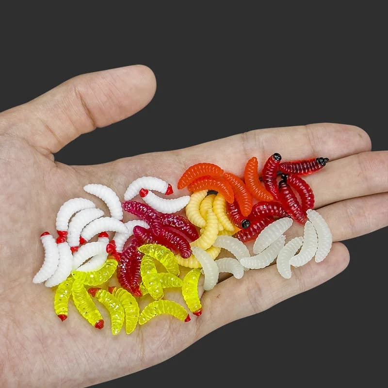 50pc Richiamo di Pesca Maggot Grub Giallo Realistico Richiamo di Pesca Bionic Pane Bug Morbido Richiamo di Pesca Ganci Odore Vermi Glow