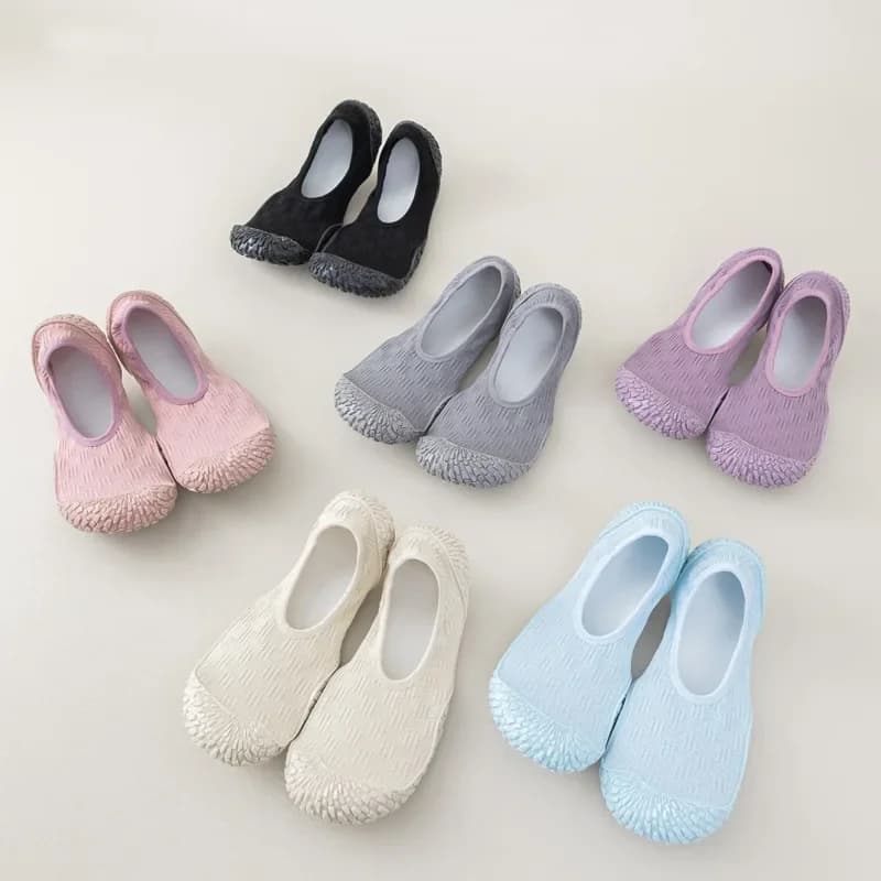 Soft-Soled Lightweight Women's Indoor Fitness Shoes – Ideal for Home Aerobics, Skipping Rope & Yoga