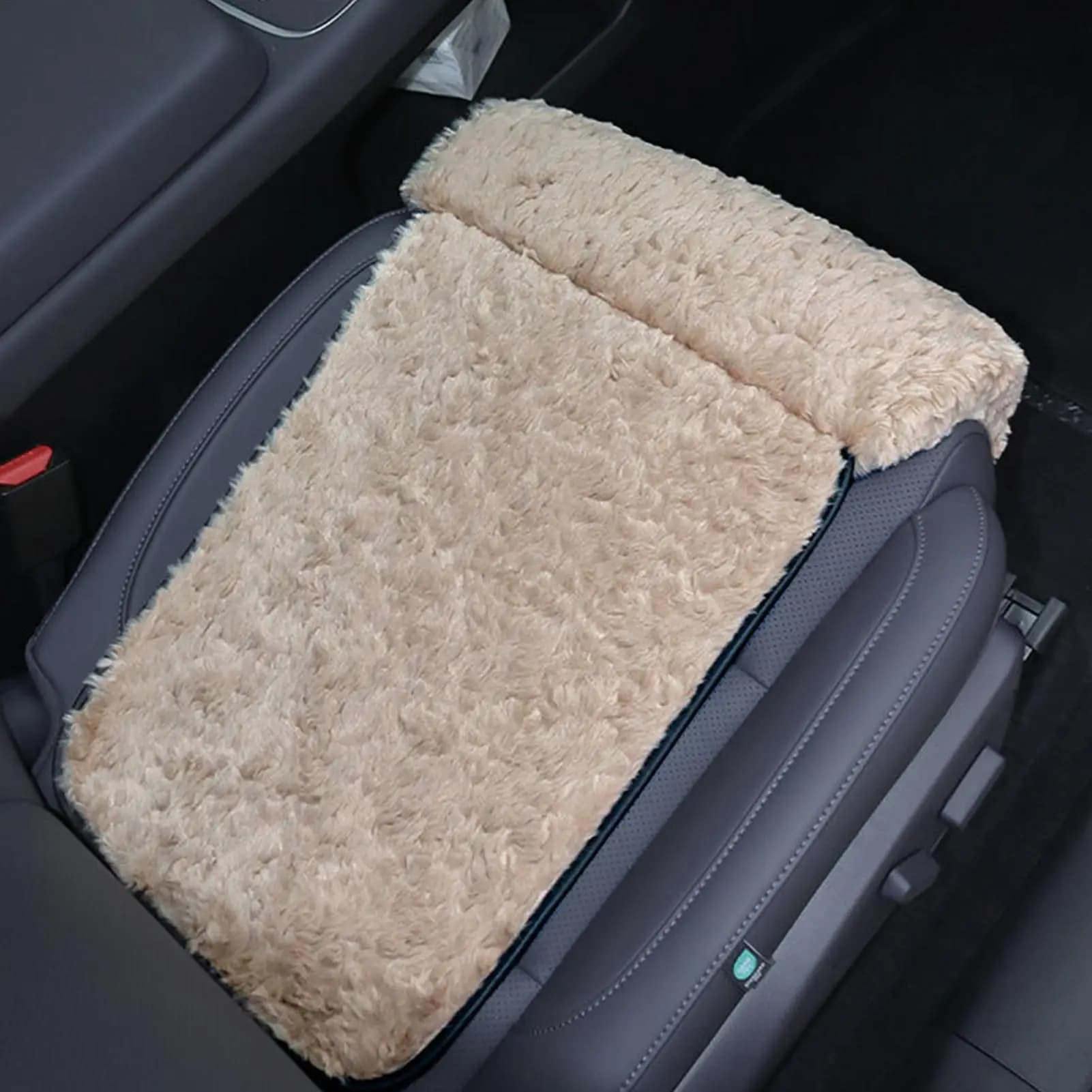 Tappetino protettivo per seggiolino auto Cuscino ergonomico antiscivolo in peluche Cuscini per sedili automobilistici per la guida in famiglia Automotive per interni ed esterni