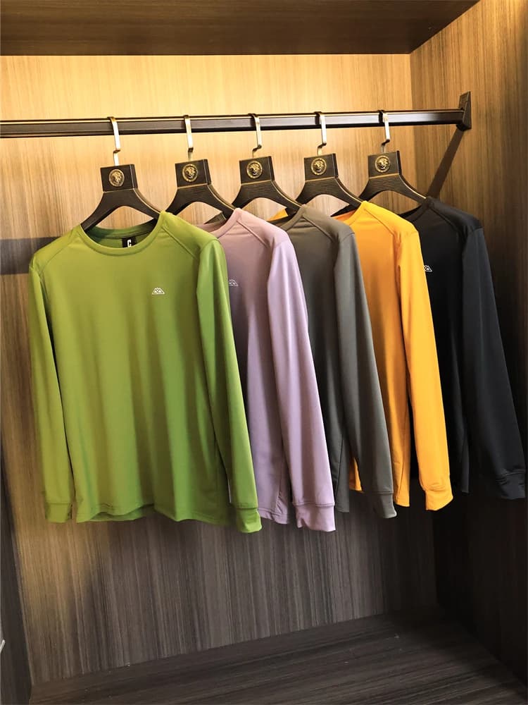 T-shirt girocollo da uomo per sport all'aperto, ad asciugatura rapida, traspirante, in fibra di poliestere, a maniche lunghe, alla moda.
