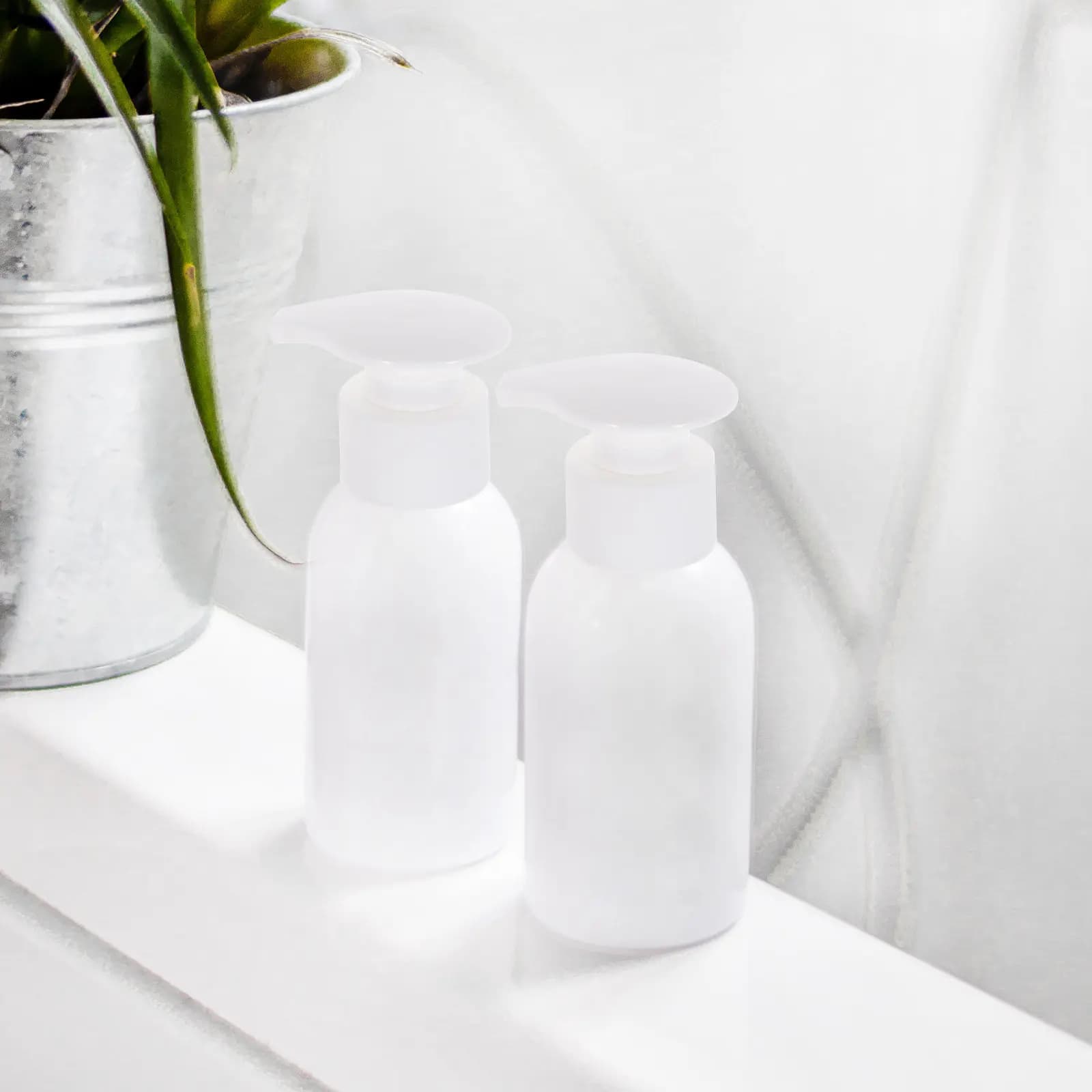 Testina di Erogazione Universale da 10 Pezzi per Flaconi di Lozione, Sapone, Shampoo, Balsamo, Profumo, con Sfera in Vetro e Molla in Acciaio Inossidabile