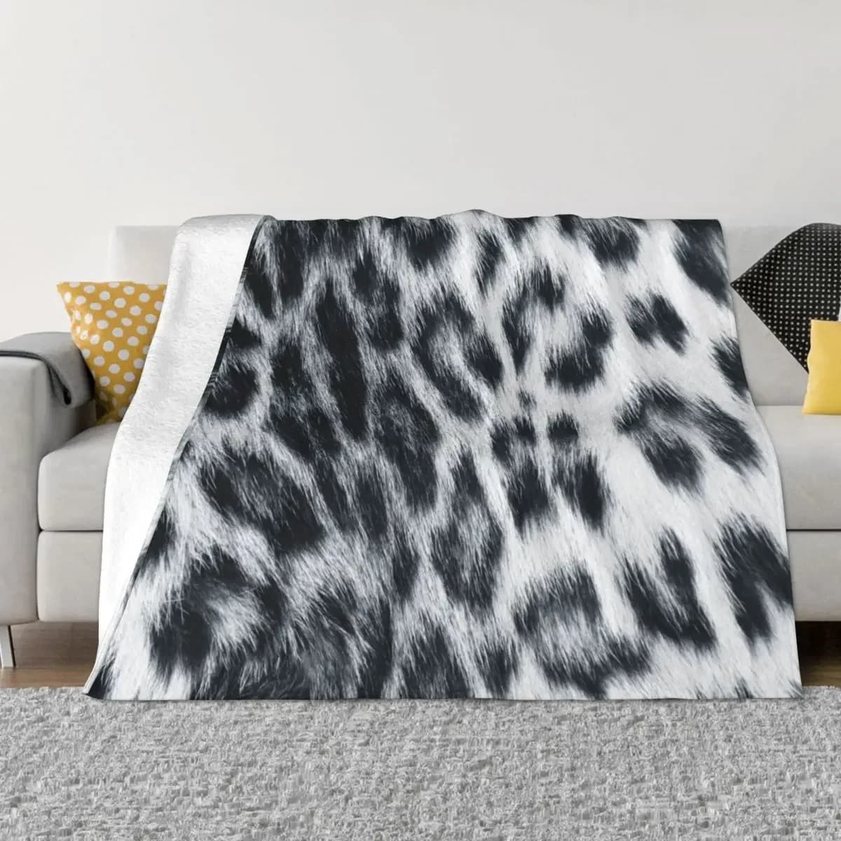 Snow Leopard Real to Life Print Throw Blanket throw blanket for sofa Bed Fashionable Blanket