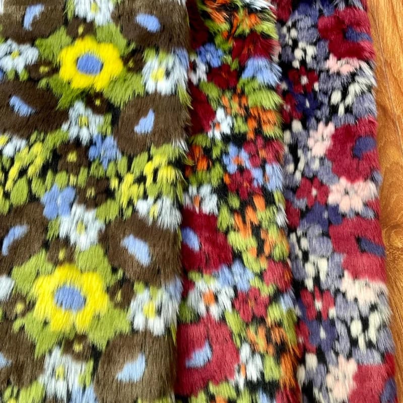 Tessuto morbido moda invernale peluche lungo 1,5 cm per gilet abbigliamento design senso decorazione floreale panno in pelliccia sintetica cucito fai da te