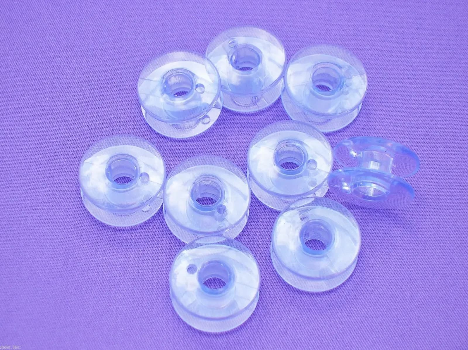 172336 Bobina di plastica di classe 66 stile cantante (confezione da 10) Bobine per macchina da cucire AA7244 (10 pezzi = 1 lotto)
