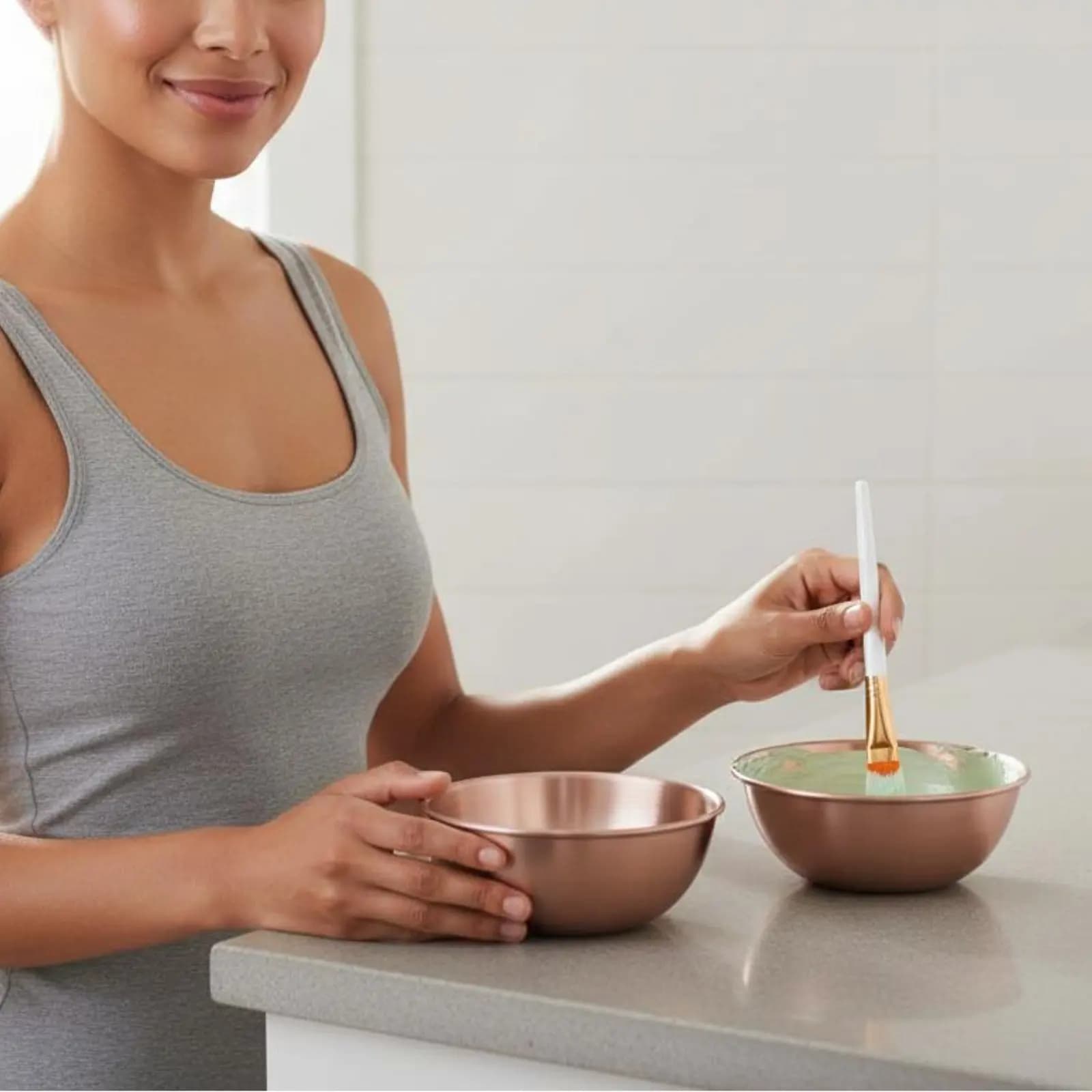 Set di 24 strumenti per la miscelazione dei trattamenti viso, set di ciotole riutilizzabili per la miscelazione dei trattamenti viso, kit applicatore per il viso, facile da usare