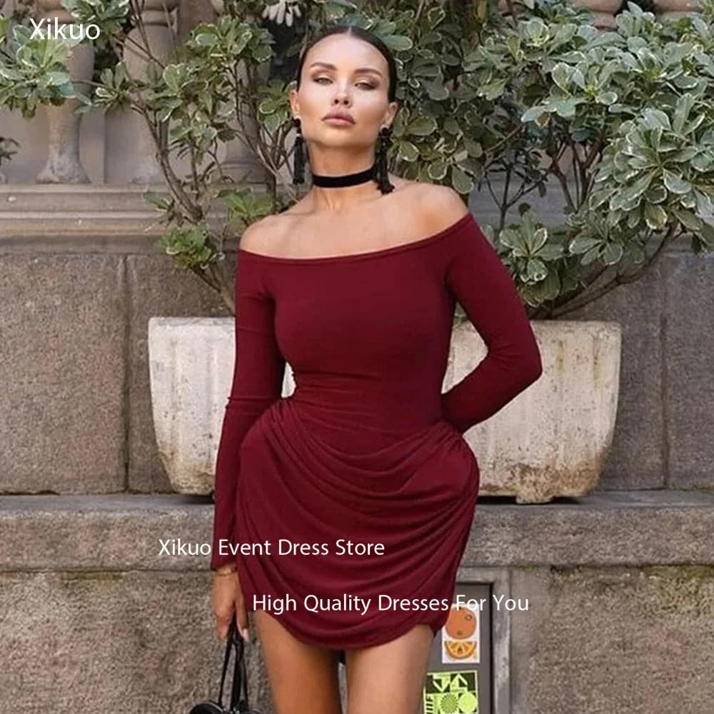Xikuo elegante mini abiti da ballo bordeaux maniche lunghe abiti da festa increspati scollo con spalle scoperte abiti da festa personalizzati
