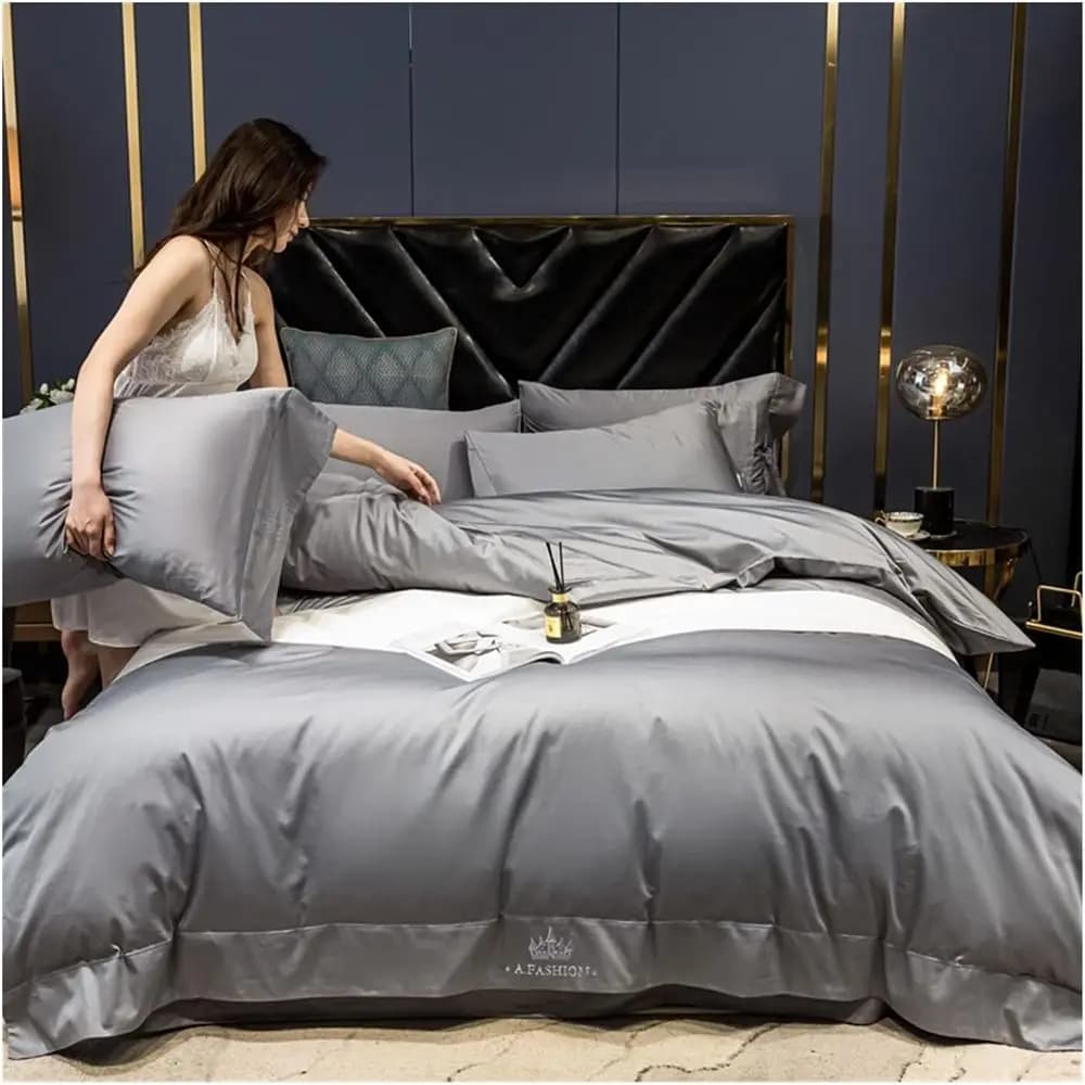 Set Copripiumino di Lusso 4 Pezzi in Raso/Satinato Effetto Seta per Letto Matrimoniale/King Size con Lenzuolo e Federe Ricamate in Cotone Satinato 60S
