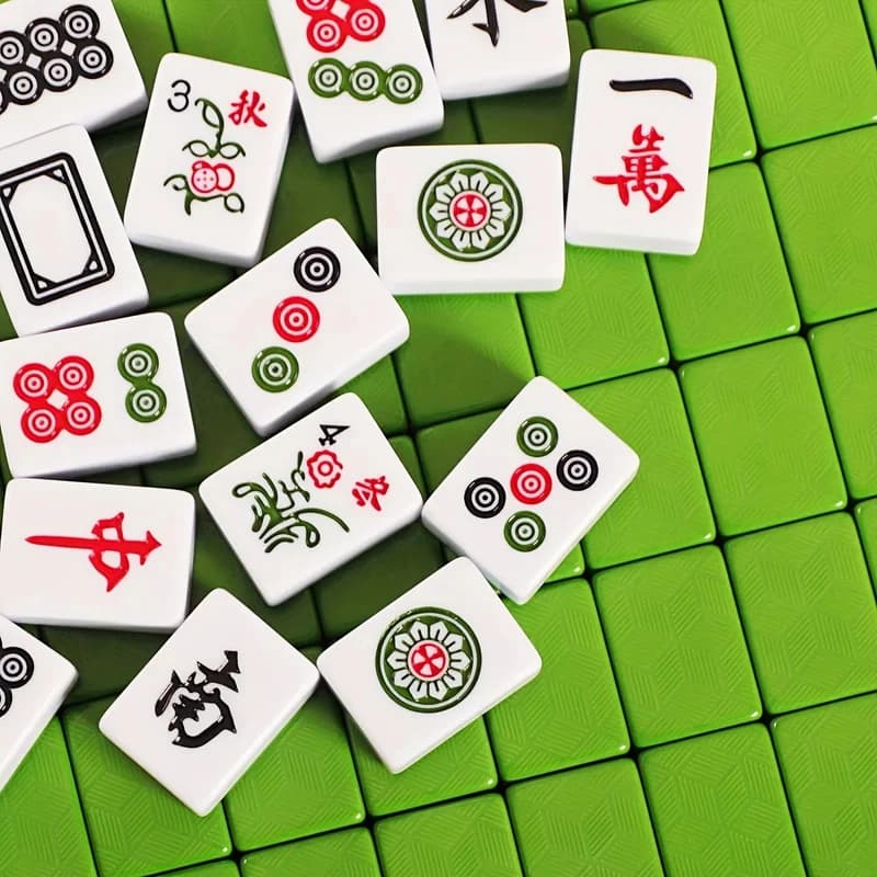Hand-spoke Mahjong Set Large Size 40mm Tiles, High Resin Card Set with Suitcase Luxury Travel Box for Adults Family Game Night