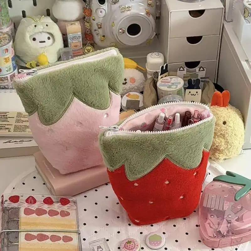 1Pcs Standing Strawberry Shape Pen Bag Large Capacity Stationery Organizer Multi-functional Pencil Case Gift