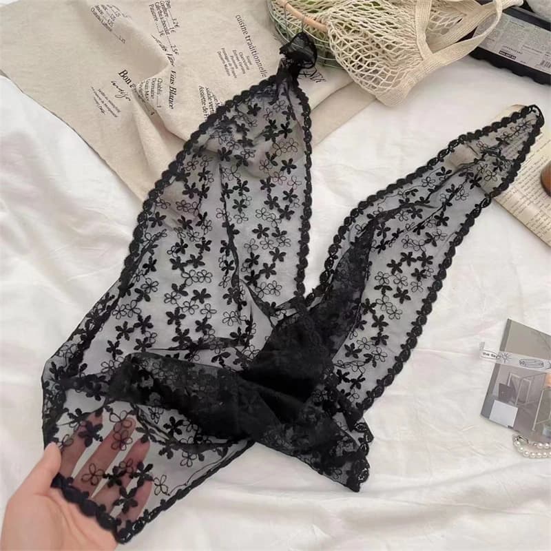 Women's Lace Triangle Scarf with Solar Protection for Sweet Girls Spring Summer Hair Tie Style French Beach Vintage Woman Hijab Muslim