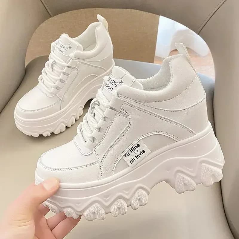 Scarpe da ginnastica invernali da donna con plateau in pelliccia calda soletta in peluche stivaletti da donna primavera scarpe grosse scarpe da Tennis stringate donna Mujer 9CM