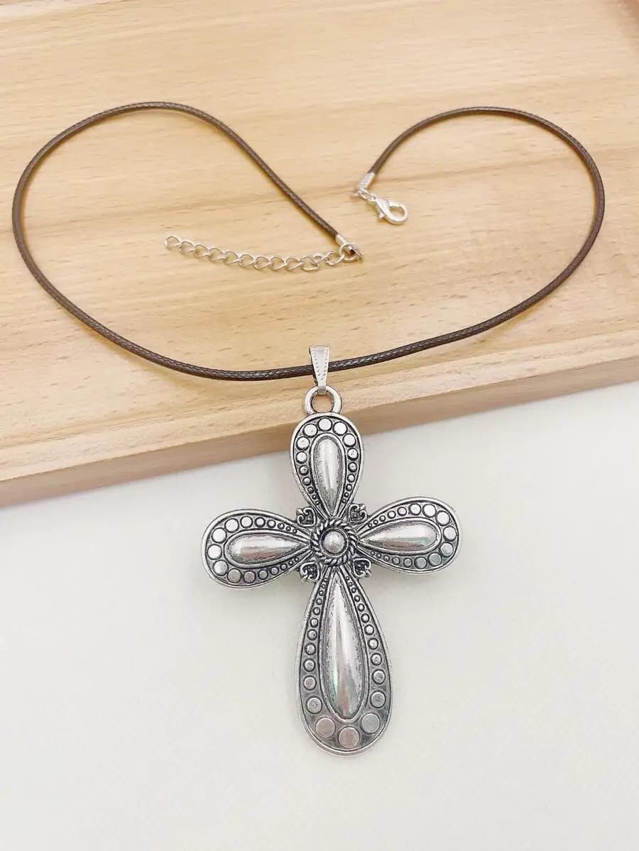 Cross pendant necklace with delicate chain design