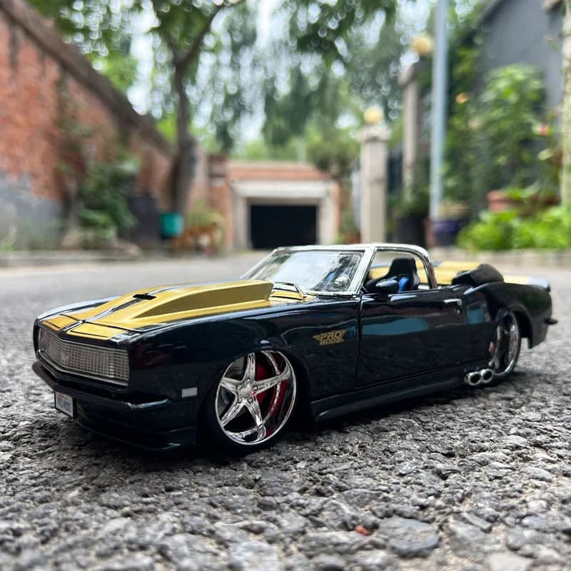 Modello originale 1:18, GM Chevrolet 1968 Camaro, modello di auto in lega per display, regali e collezioni
