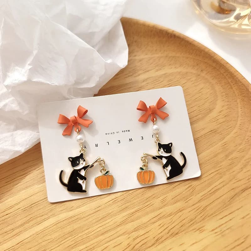 Cute Cartoon Cat Pumpkin Earrings For Women Funny Black White Kitten Fishbone Bowknot Dangle Earring Christmas Party Gifts