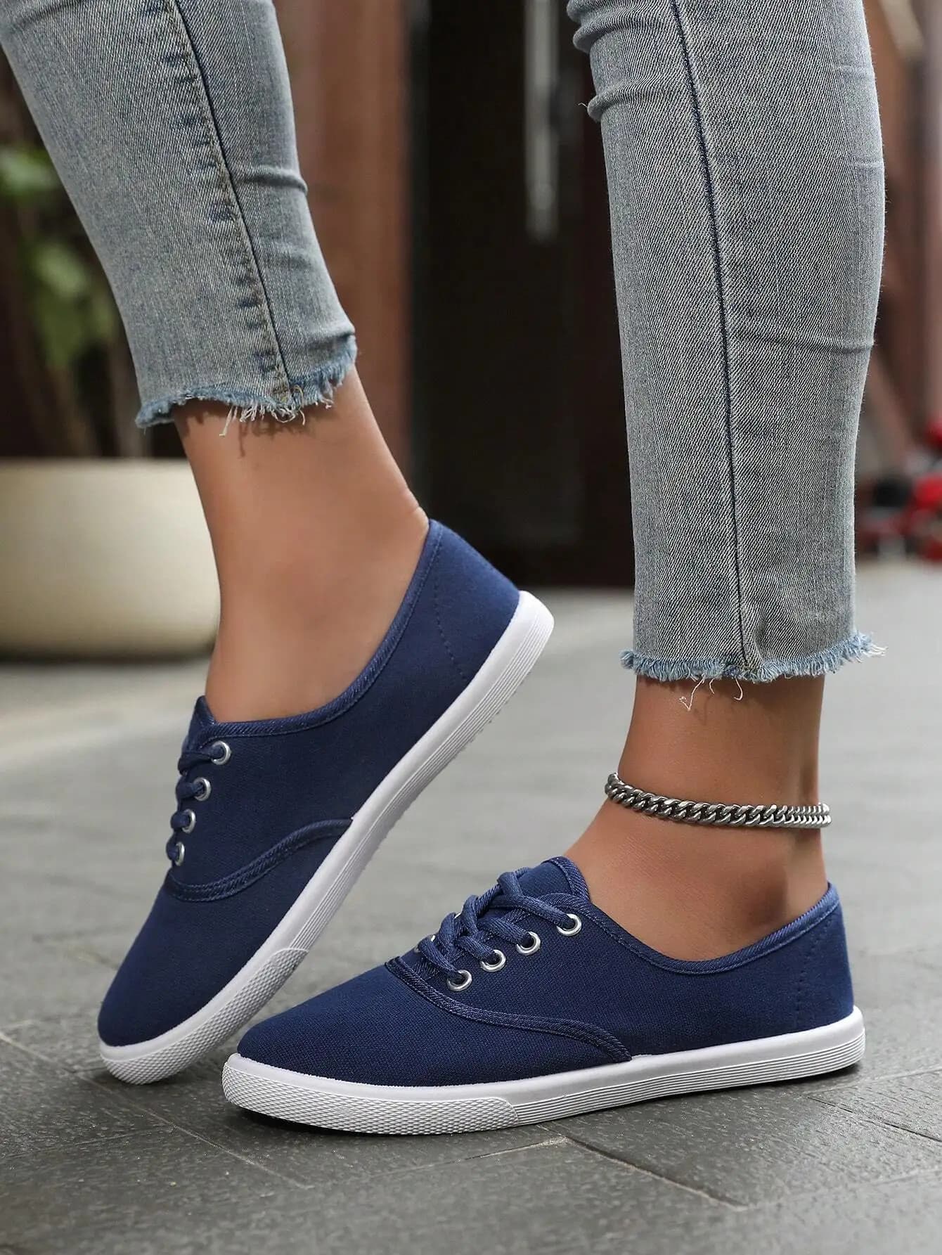 Scarpe in tela a tinta unita con punta tonda, basse, traspiranti, antiscivolo, con lacci, classiche, comode, piatte, casual, da passeggio.