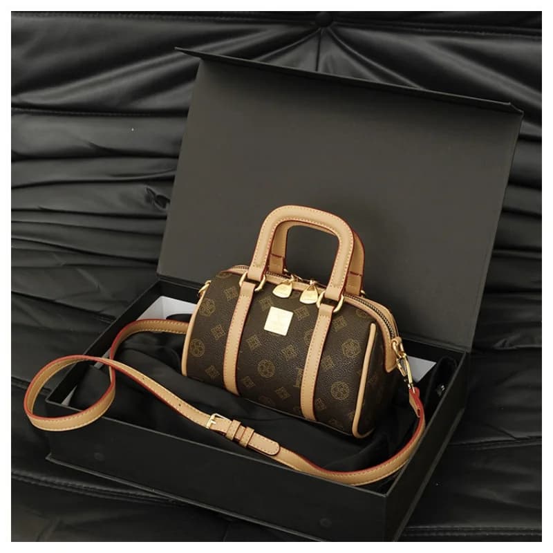 2026 new classic trendy women's handbag - vintage print crossbody bag for casual use, suitable for women.