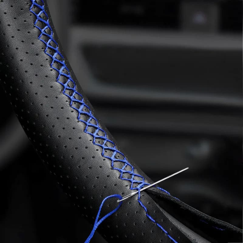 Copertura protettiva per volante in pelle microforata cucita a mano per VW Golf 6 Jetta MK6 Polo Sagitar Bora Santana