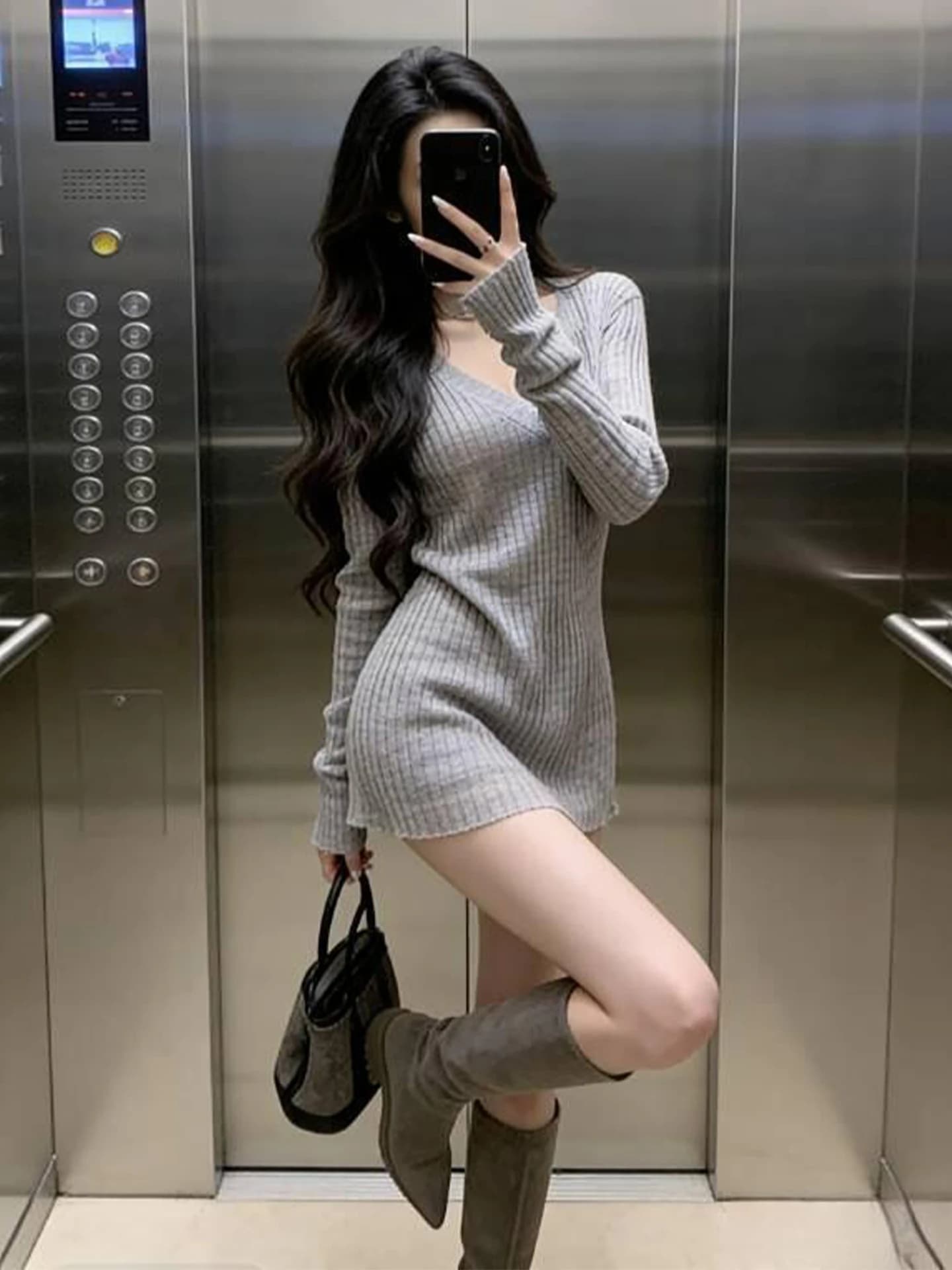 Gray V-Neck Knitted Sweater Dress Women's Spring 2026 New Waist-Cinching Short Skirt Sweet Japanese Style Standard Fit A-Line