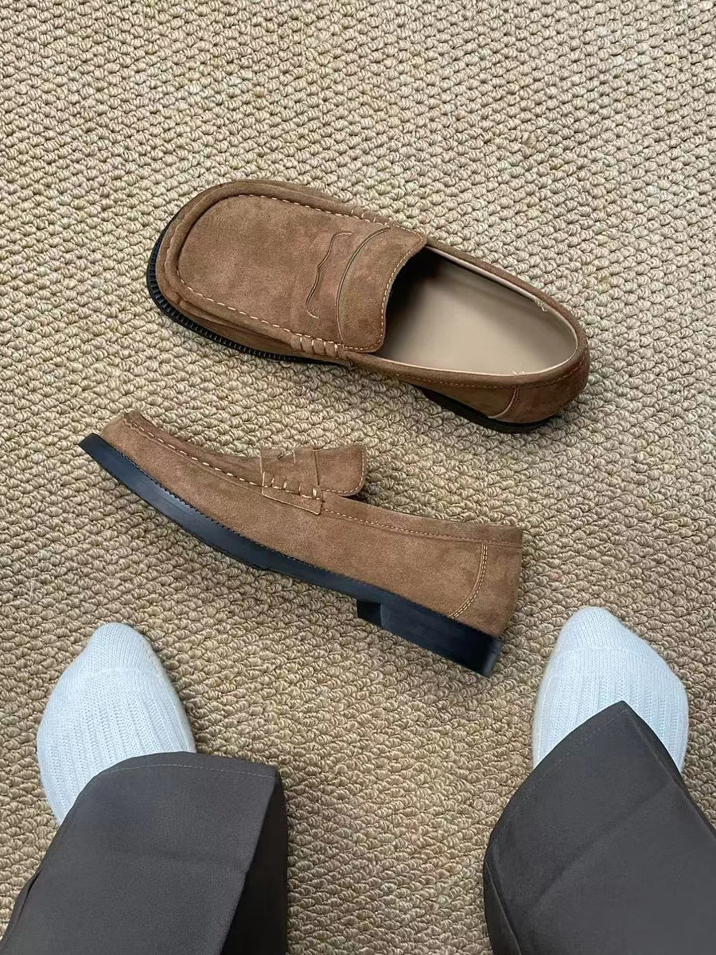 Mocassini Slip-On Stile Old Money, Comodi per la Guida e il Pendolarismo, Versatili, Minimalisti, in Finta Pelle Scamosciata Marrone, Scarpe da Uomo alla Moda