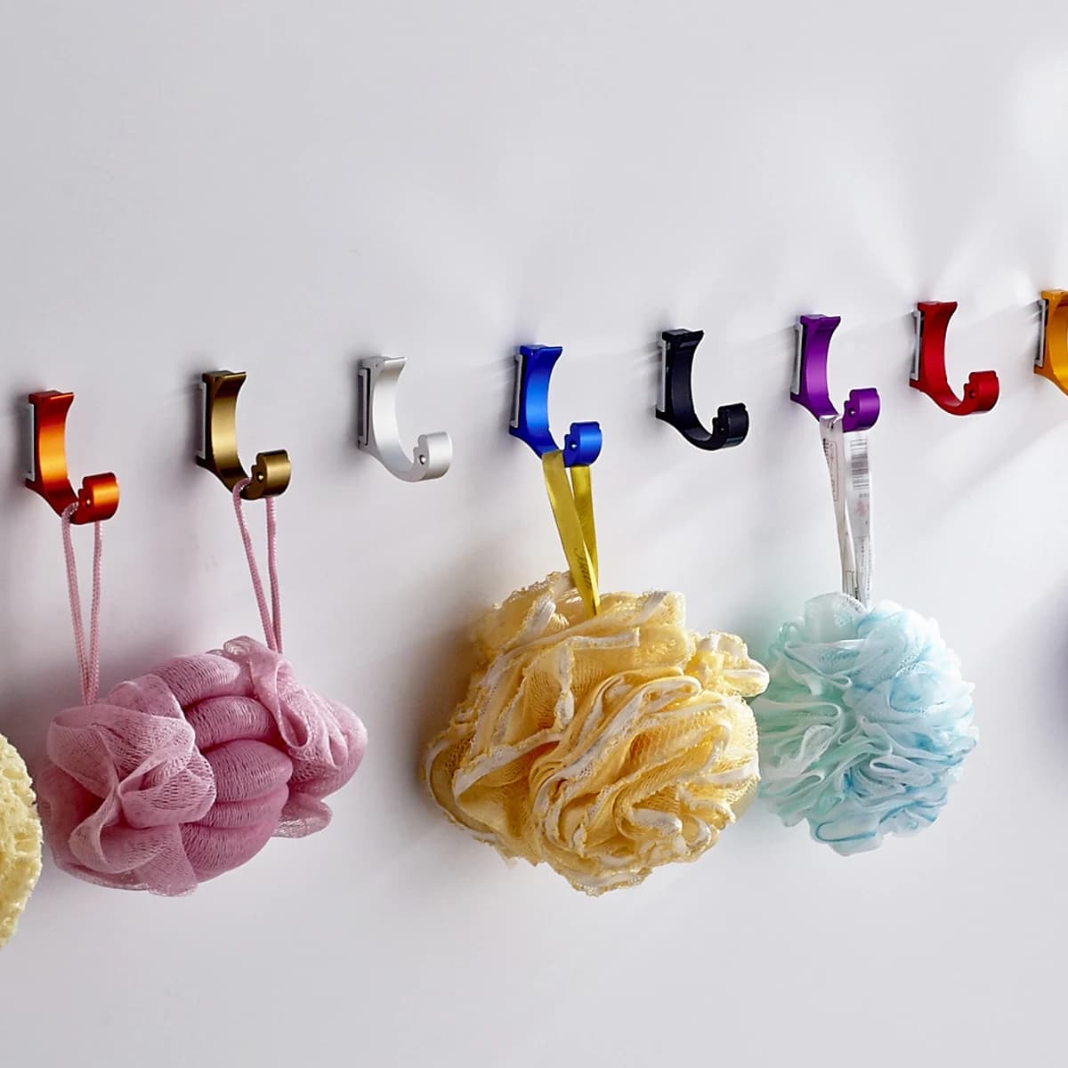 2 ganci colorati per vestiti, appendiabiti da parete singolo in alluminio per bagno, camera da letto, cucina, garage, portaoggetti, cappello da cappotto con design a forma di delfino