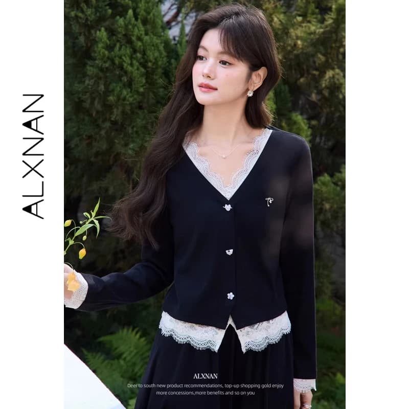 ALXNAN T-shirt Nera con Scollo a V, Design Finto Due Pezzi con Inserti in Pizzo e Spacco, Maniche Lunghe, Abbigliamento Femminile Primavera 2026 L62106