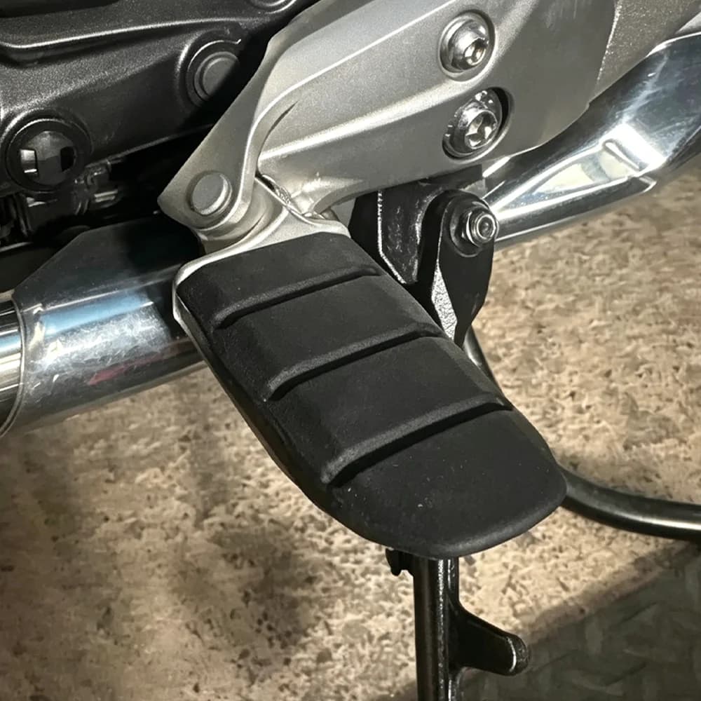 GL 1800 Motorcycle Accessories Driver Footpeg Rubbers Non-slip Mat Foot For Honda Goldwing GL1800 2018-2025 2024