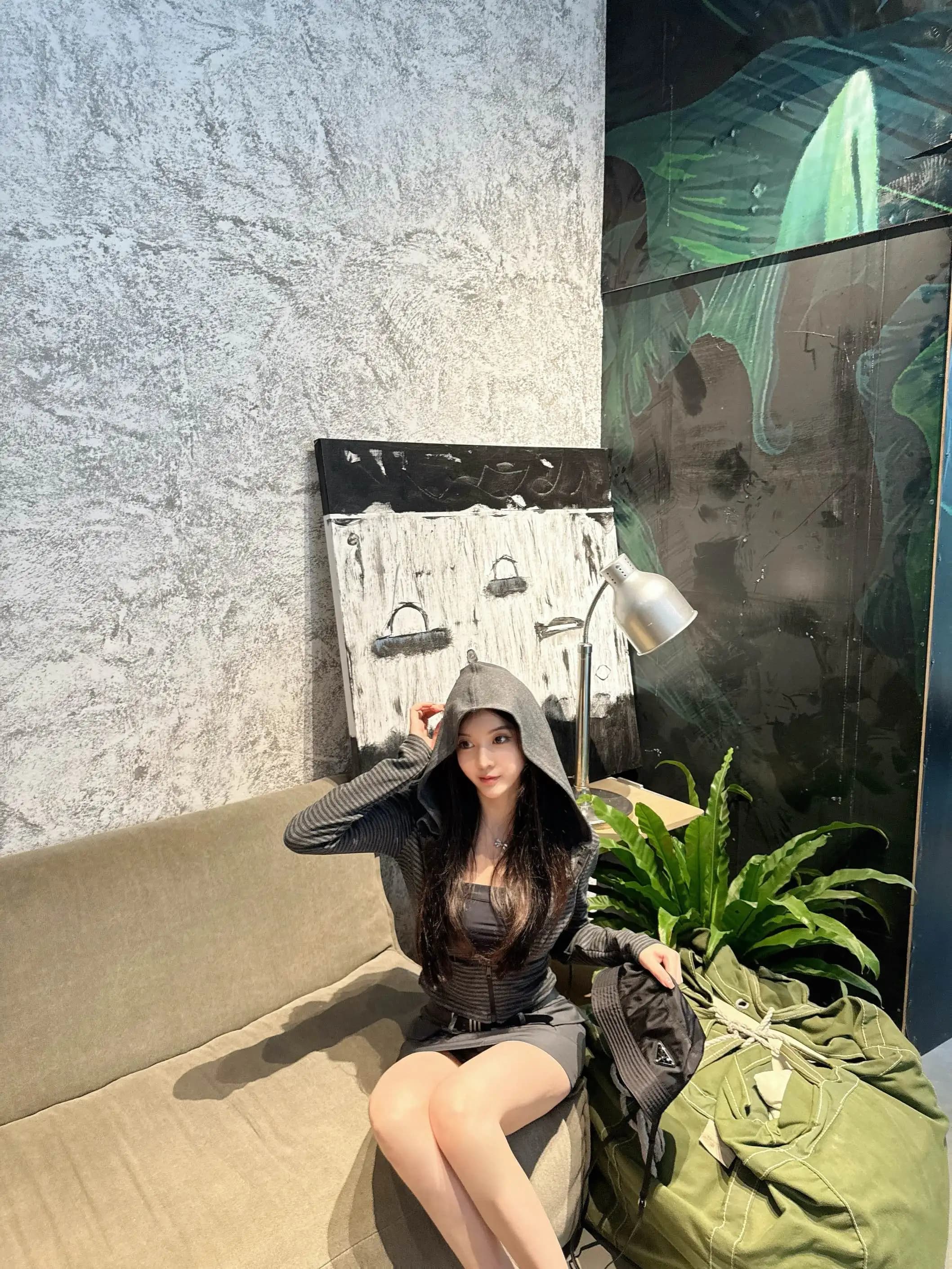 Nane Bubble Soda Striped Slim Fit Hoodie And Short Skirt Workwear Style Long Sleeve Zipper Closure Commute Fashion Summer Outfit