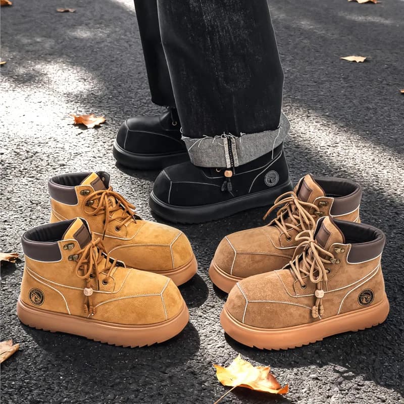 Scarpe di tendenza invernali da uomo Stivali in pelle scamosciata con punta grande Scarpe casual Capibara per giovani Stivali da moto corti con suola spessa