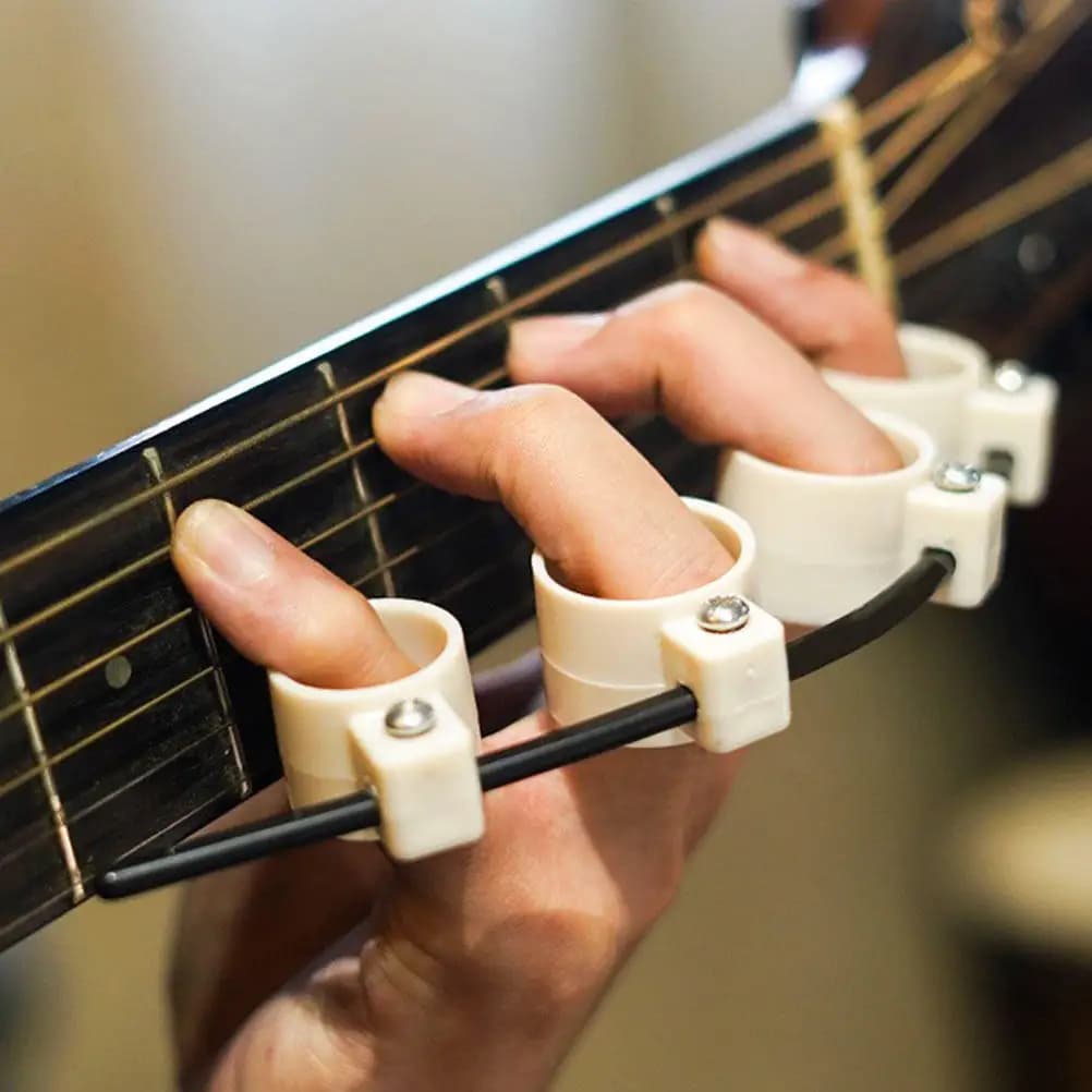 Set di Estensori per Dita per Chitarra, Pianoforte, Ukulele e Basso, con Aste di Supporto Regolabili e 4 Protezioni