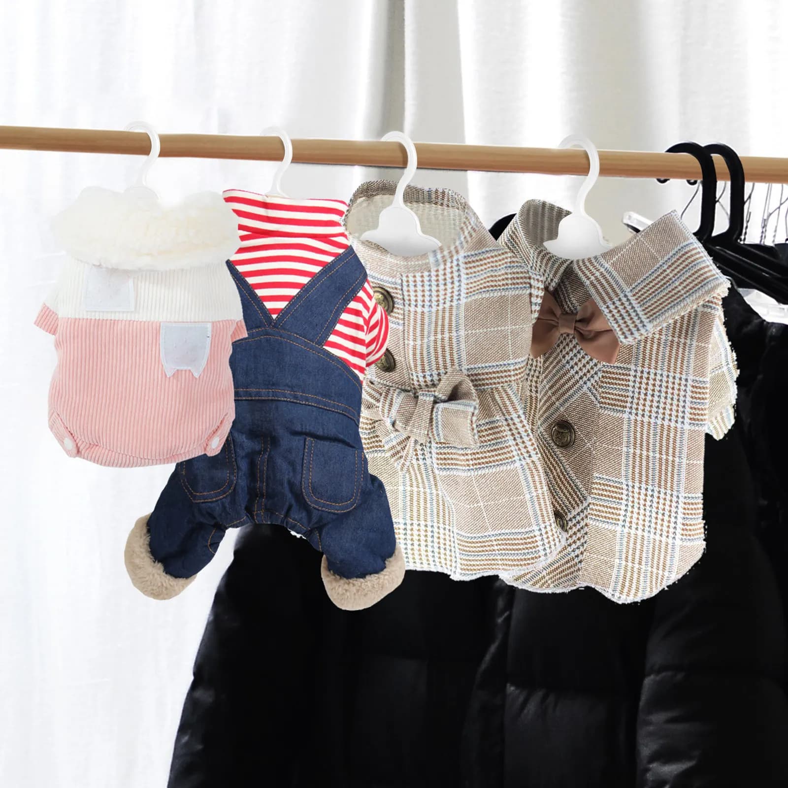12Pcs Mini Clothes Hangers Clothes Organizer Sturdy Closet Rack Wardrobe Accessories Hangers Clothing Closet