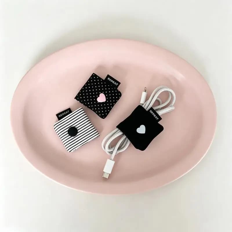 Fabric Data Cable Organizer Storage Bag Handmade Earphone Accessories with Multiple Pockets for Cables and USB Drives