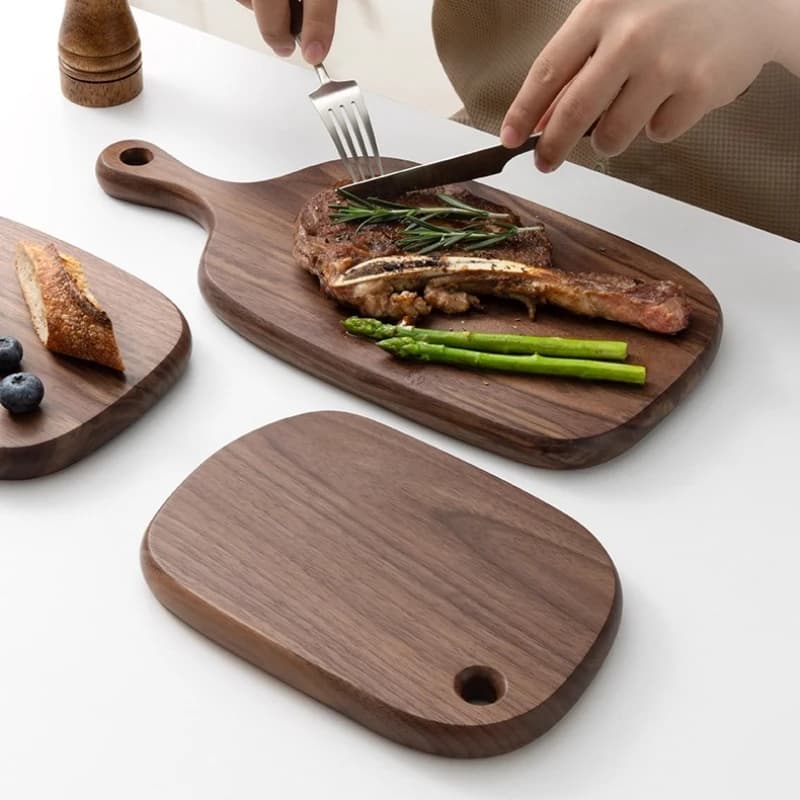 Natural walnut steak dish Solid wood bread cutter Western style pizza tray domestic table for domestic restaurant