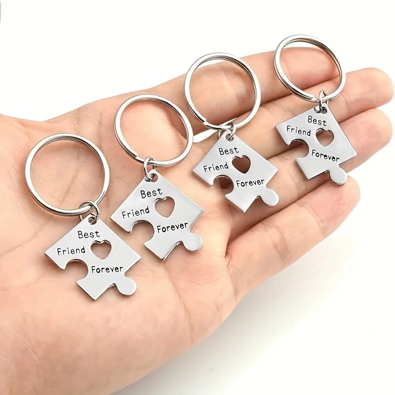 Portachiavi dell'amicizia puzzle personalizzato in acciaio inossidabile argento da 4 pezzi appartiene alle amici per sempre, stagione di laurea, regali per iniziare la stagione