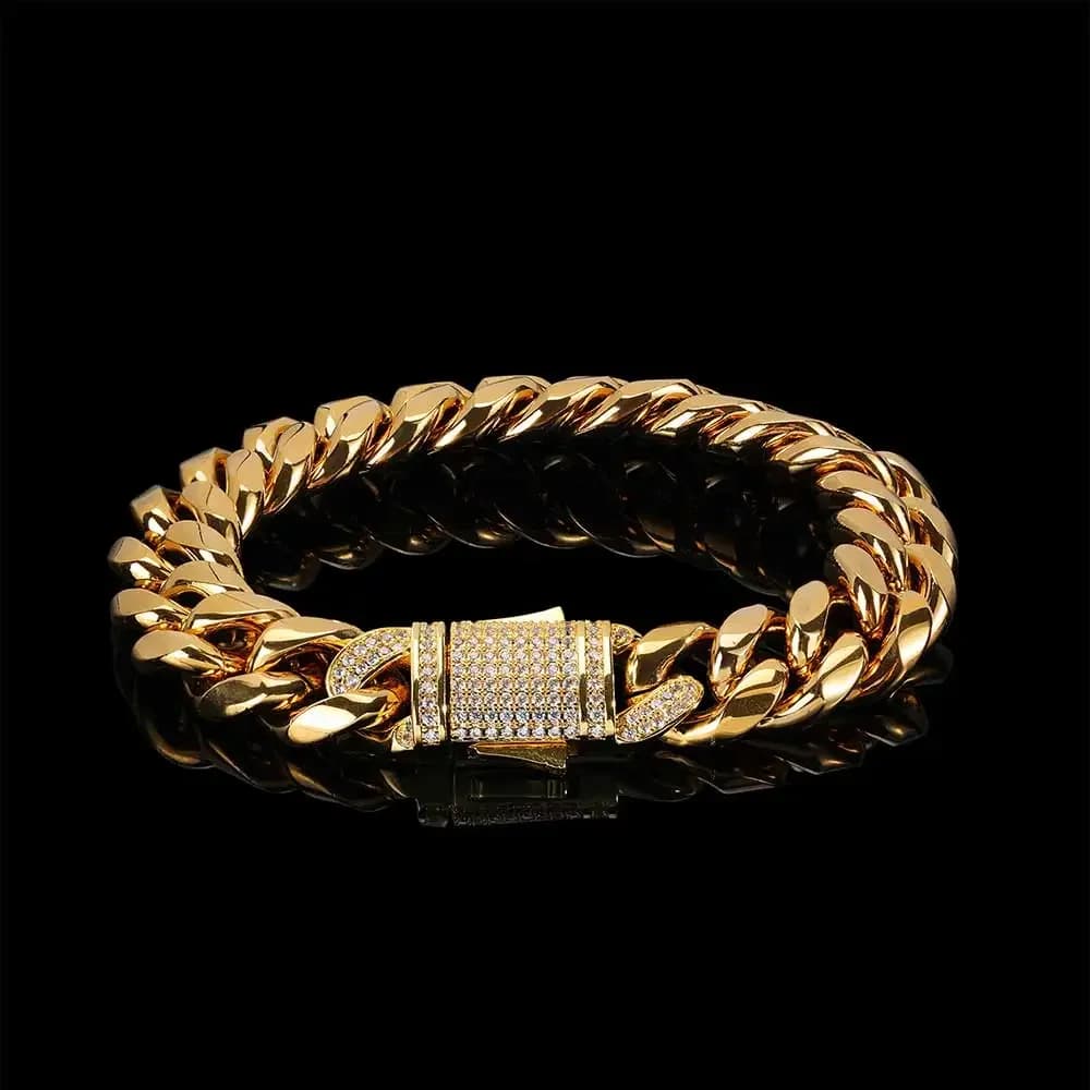 Bracciale in acciaio inossidabile Hip Hop Bling CZ Chiusura gioielli per uomo Disegni Bracciale a maglie cubane Logo personalizzato gratuito Drop Shipping