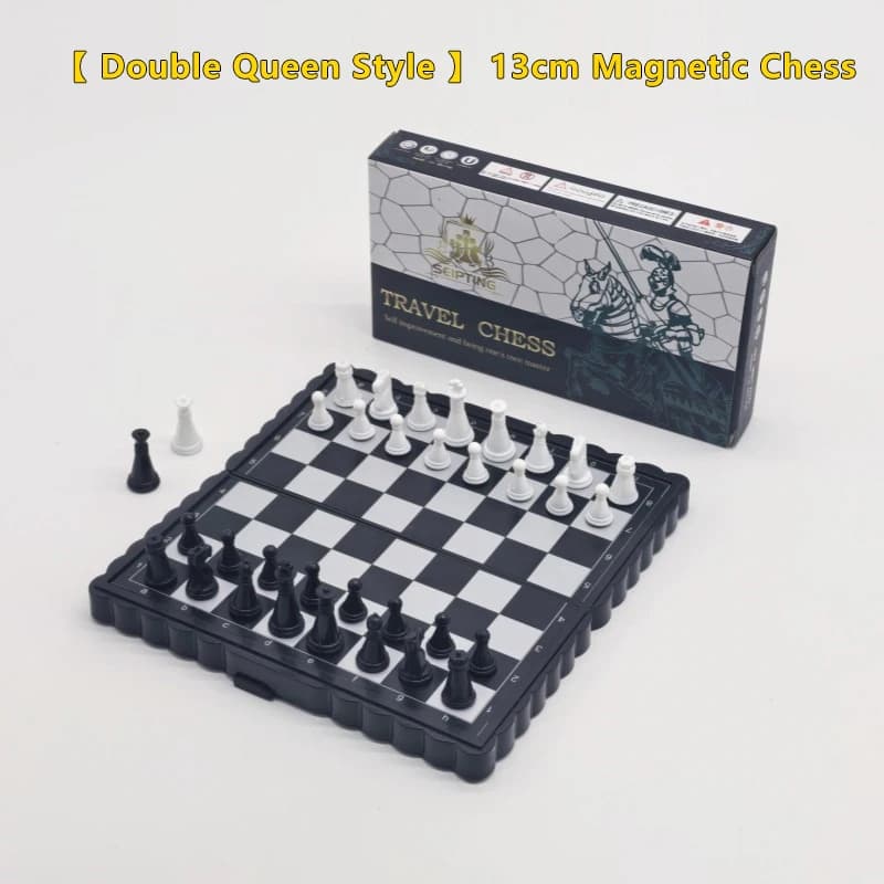 Mini Set di Scacchi Magnetici, Scacchiera Pieghevole in Plastica, Gioco da Tavolo Portatile, Giocattolo Adatto ai Bambini per Viaggi all'Aperto, Gioco Divertente