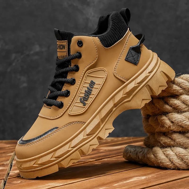 Nuove Scarpe da Trekking da Uomo con Suola Robusta, Stivali da Lavoro Antiscivolo e Impermeabili, Scarpe Outdoor con Rialzo, Comodi Stivaletti Casual