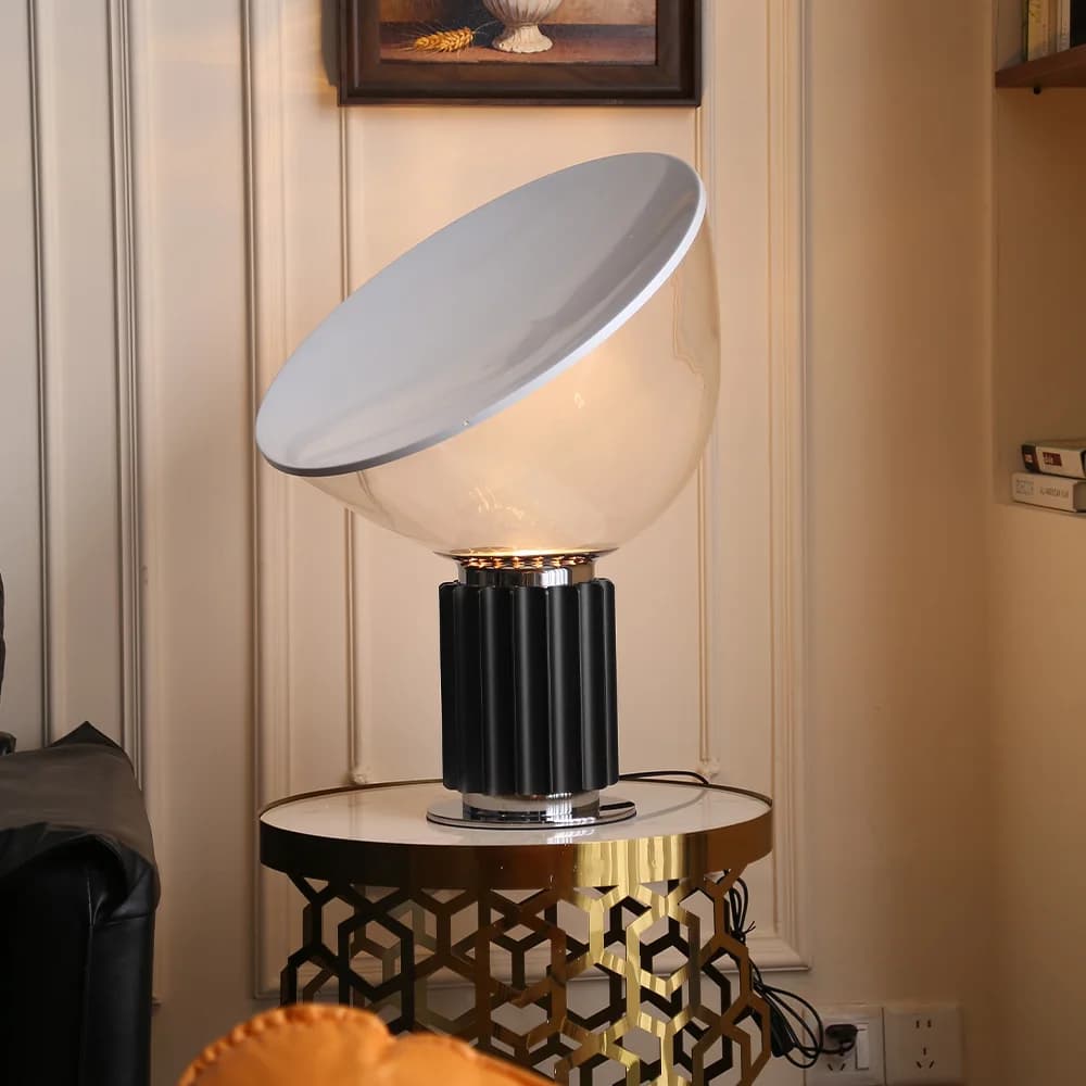 Lampade da tavolo a LED Taccia italiana per camera da letto Ufficio Lampade da terra moderne regolabili Decorazione del soggiorno Apparecchio di illuminazione per interni