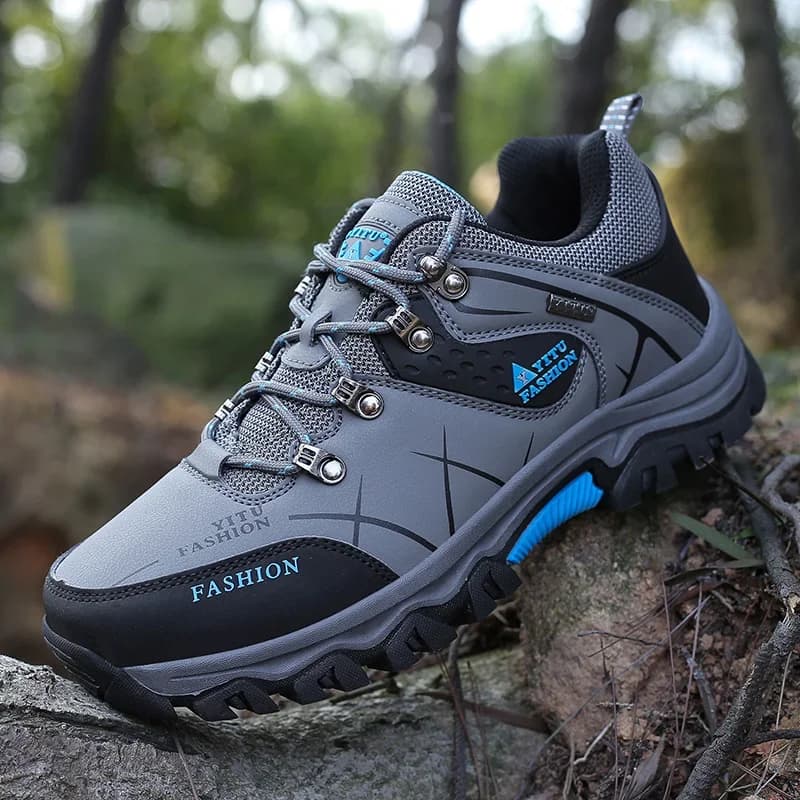 Scarpe da uomo 2025 nuove scarpe da ginnastica da uomo in pelle impermeabili alpinismo campeggio scarpe da trekking suola spessa scarpe da corsa comode