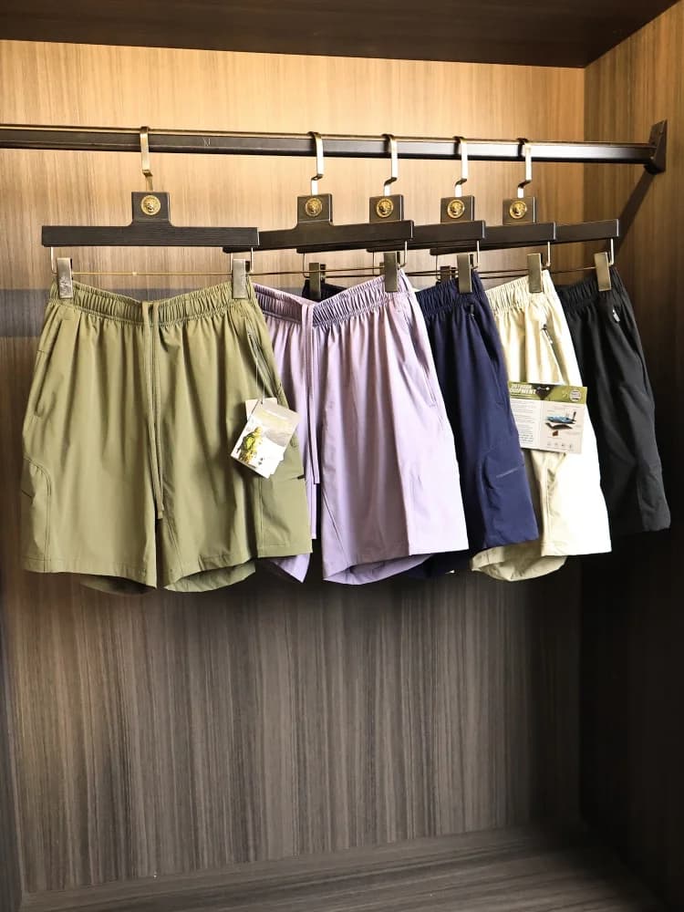 Lightweight Seamless Outdoor Sports Shorts Men's Casual Quick Dry Cool Feeling Summer Straight Leg Pants Fashionable Urban Style