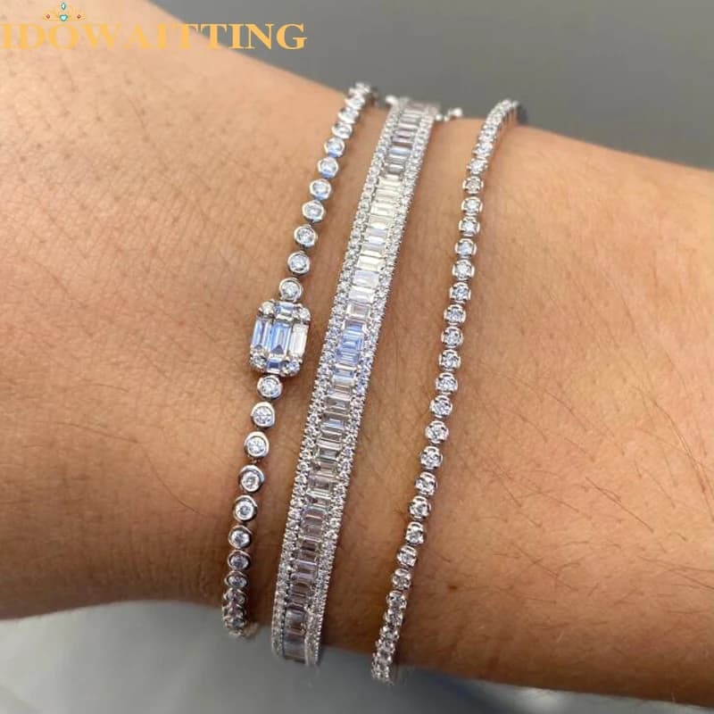 Iced Out Micro Pave CZ Bling Interno 60mm Fascia larga Bracciale rigido Colore oro Donna Gioielli classici 2025 Nuova moda