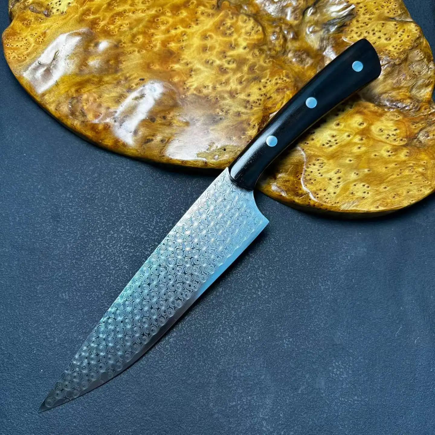 Coltello da Chef 7.3 Pollici in Acciaio Damasco a 67 Strati, Lama 10Cr15Mov, Manico in Ebano, per Affettare Verdure e Carne, Coltello da Cucina Artigianale