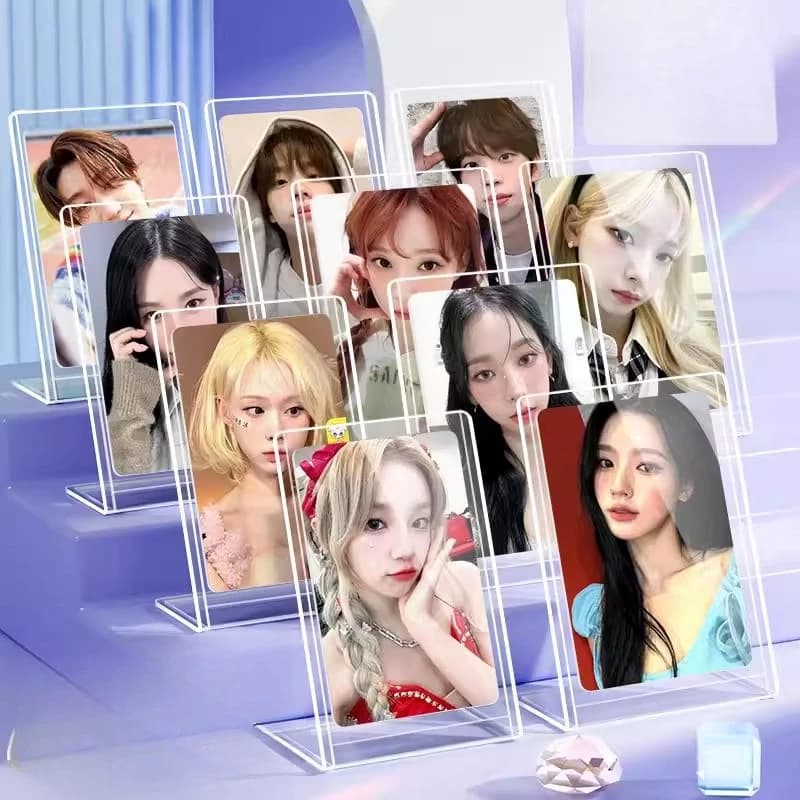 Espositore per carte in acrilico a forma di L da 5 pezzi Supporto rigido da 3/3,5 pollici per anime/carte collezionabili, cornice per foto Polaroid, vetrina da tavolo