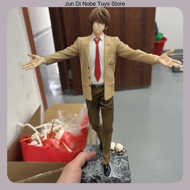 Statua Anime Light Yagami da 30CM in Posizione Eretta, Modellino da Collezione, Decorazione da Scrivania, Ornamento, Giocattolo, Regalo per i Fan